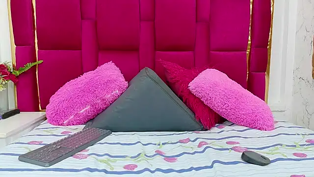 RebecaMarshall online show from 02-18-26, 12:45