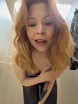  Little Ginger online show from 04-26-26, 04:10