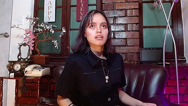 Sue Sparkle online show from 12-14-25, 07:18