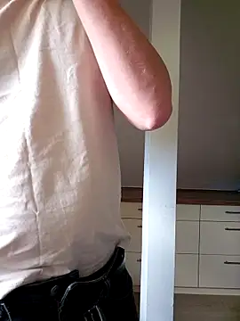 bigCock91420 online show from 04-26-26, 10:13