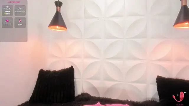 valeriecute18 online show from 03-28-26, 11:37