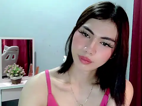 Ur hottestdella online show from 02-16-26, 06:53