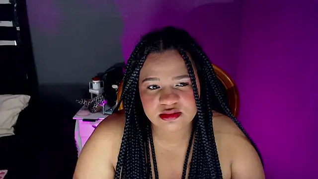 IsaSalvatore online show from 12-22-25, 02:30