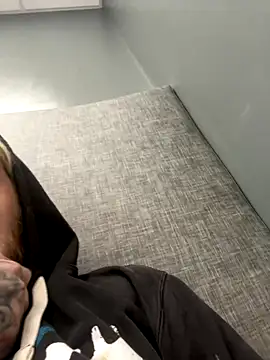 Snapshot of Big_German_cock974 chatting on 12-15-25, 03:38 Big German cock974 online show from 12-15-25, 03:38