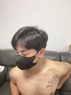 kimze7 online show from 12-17-25, 04:24