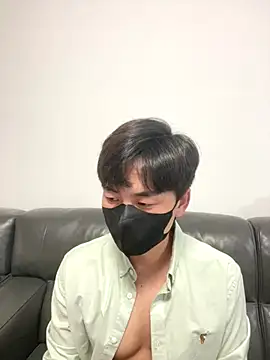 kimze7 online show from 12-19-25, 03:08