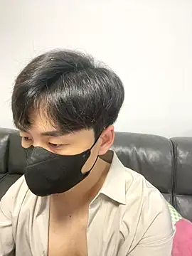 kimze7 online show from 12-21-25, 01:40