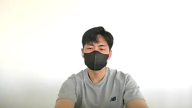 Snapshot of kimze7 chatting on 06-08-26, 02:23 kimze7 online show from 06-08-26, 02:23