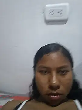 Snapshot of Vanessarochell chatting on 12-13-25, 07:53 Vanessarochell online show from 12-13-25, 07:53