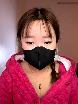 Miumeo20 online show from 12-18-25, 03:40