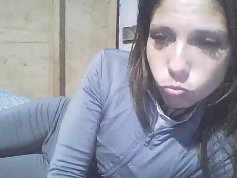 Snapshot of FridahBeli chatting on 04-27-26, 06:00 FridahBeli online show from 04-27-26, 06:00