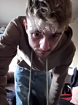 Dejvvvv95 online show from 03-03-26, 05:08