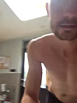 Dejvvvv95 online show from 03-11-26, 12:00