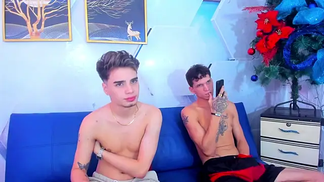 Alex jeins at online show from 12-15-25, 01:48