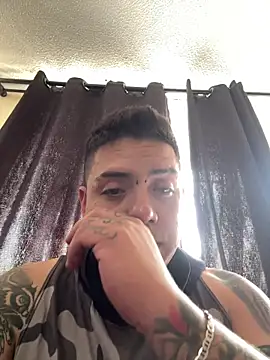 Snapshot of Marlokeo69 chatting on 12-14-25, 06:45 Marlokeo69 online show from 12-14-25, 06:45