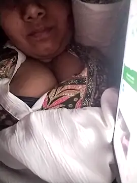 pihuu1313 online show from 04-25-26, 07:11