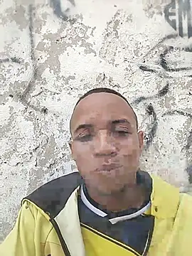 Snapshot of Andreskelly chatting on 03-04-26, 06:36 Andreskelly online show from 03-04-26, 06:36