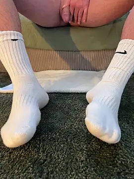 Krizzly666 online show from 12-18-25, 02:12