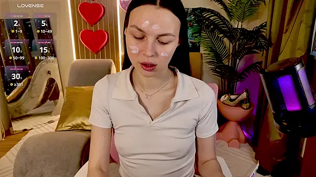 MaxinCarroll online show from 04-10-26, 10:09