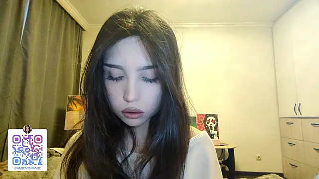 Qwami Amie online show from 01-17-26, 04:28