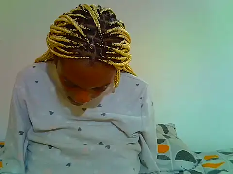 PetiteDoll 06 online show from 04-27-26, 10:46