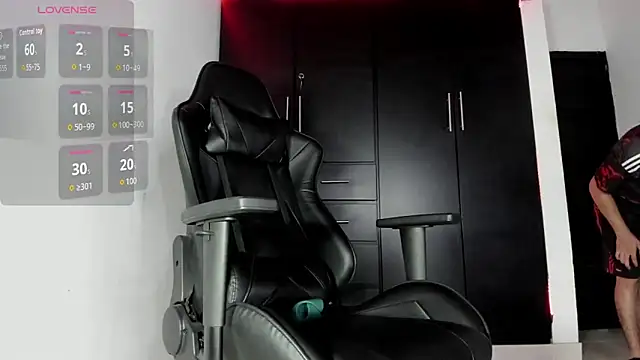 Liam Mateo online show from 01-09-26, 02:25