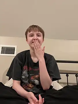 Snapshot of Lassie_Cassie chatting on 12-16-25, 03:44 Lassie Cassie online show from 12-16-25, 03:44