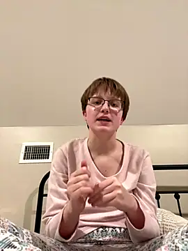 Snapshot of Lassie_Cassie chatting on 01-06-26, 04:05 Lassie Cassie online show from 01-06-26, 04:05