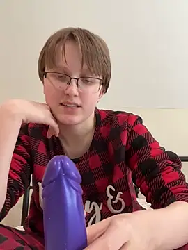 Snapshot of Lassie_Cassie chatting on 02-08-26, 07:50 Lassie Cassie online show from 02-08-26, 07:50