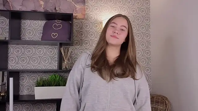 Snapshot of RuthFreeley chatting on 12-15-25, 03:49 RuthFreeley online show from 12-15-25, 03:49