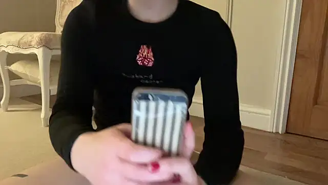 ijustturned18today online show from 12-23-25, 12:19