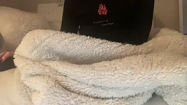 ijustturned18today online show from 02-04-26, 07:47