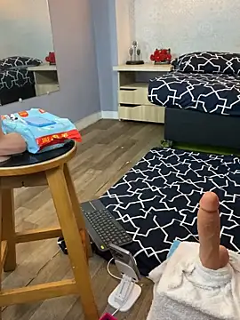 SayMarLuna online show from 12-20-25, 05:42