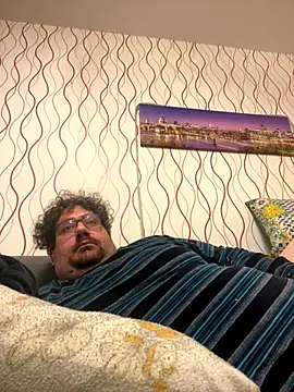 P0rco89 online show from 12-15-25, 07:12