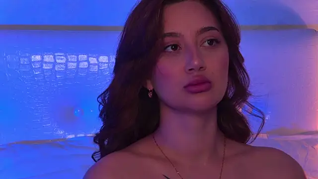 LucieBliss online show from 04-23-26, 03:36