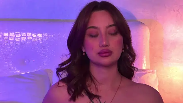 LucieBliss online show from 04-24-26, 03:36