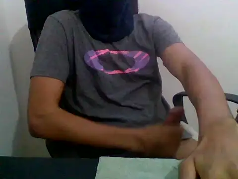 Snapshot of Hugopauzudo2323 chatting on 02-07-26, 08:34 Hugopauzudo2323 online show from 02-07-26, 08:34