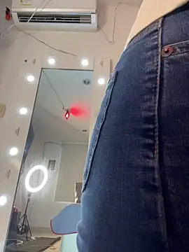 Valeria-escobar online show from 05-06-26, 01:38