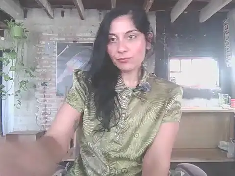 DommeVioleta online show from 06-11-26, 05:33