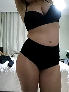 NovaMia online show from 02-06-26, 03:48