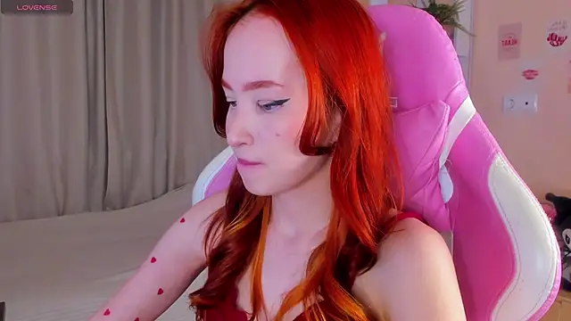 Snapshot of sunflare_ chatting on 12-13-25, 07:53 sunflare online show from 12-13-25, 07:53