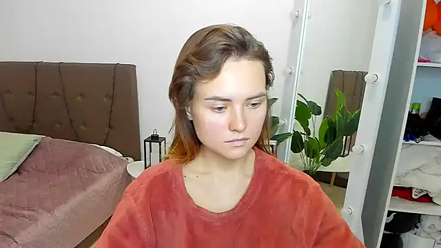 Snapshot of Jessy_lil chatting on 12-22-25, 11:07 Jessy lil online show from 12-22-25, 11:07