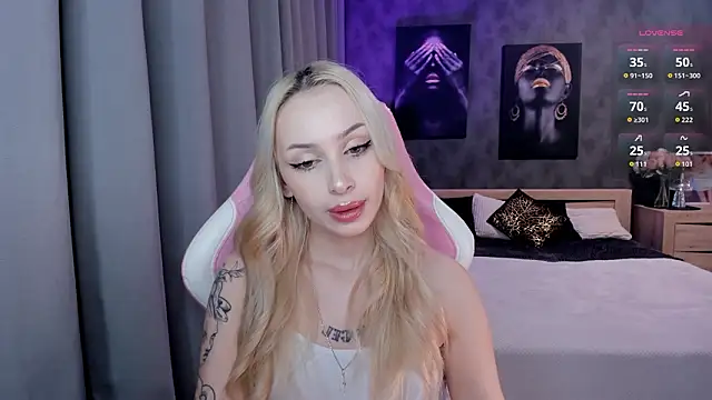 LanaMiracle online show from 02-08-26, 04:16