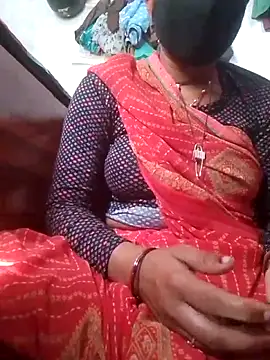 Snapshot of Aaisha_01 chatting on 02-16-26, 08:43 Aaisha 01 online show from 02-16-26, 08:43