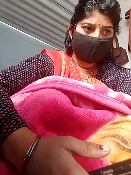 Snapshot of Aaisha_01 chatting on 02-18-26, 07:15 Aaisha 01 online show from 02-18-26, 07:15