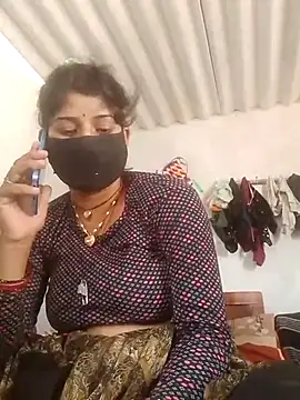 Snapshot of Aaisha_01 chatting on 04-08-26, 10:15 Aaisha 01 online show from 04-08-26, 10:15