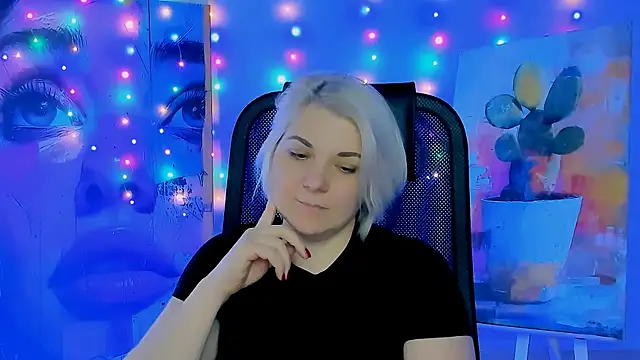 EvaEvals online show from 12-15-25, 07:23