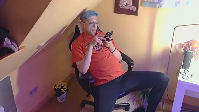 AskAveryAnything online show from 04-23-26, 09:50