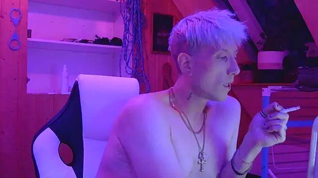 AskAveryAnything online show from 04-27-26, 09:13