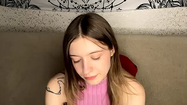 Snapshot of Shining_Robi chatting on 12-21-25, 11:28 Shining Robi online show from 12-21-25, 11:28